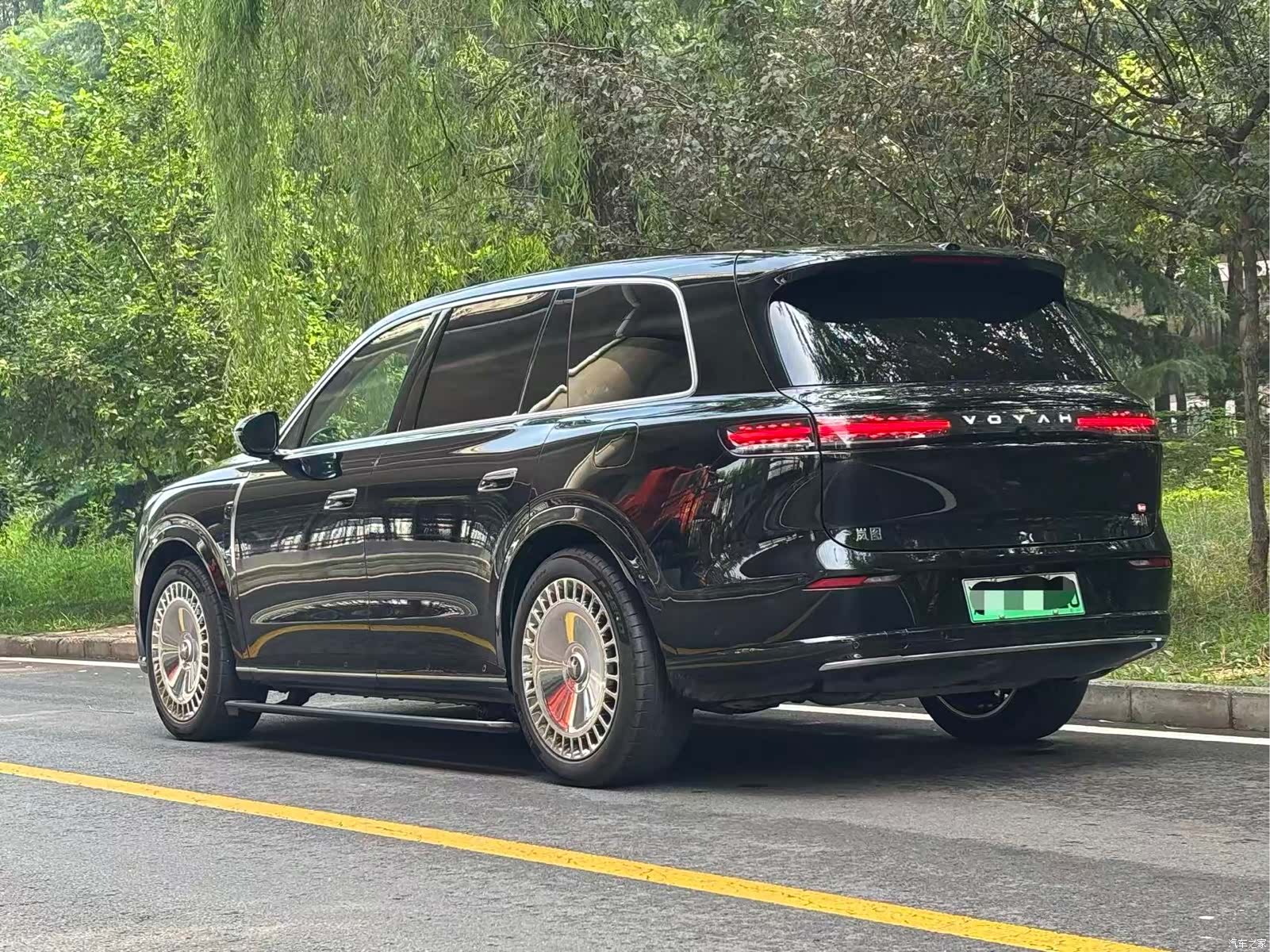 Voyah Taishan, 2025 4