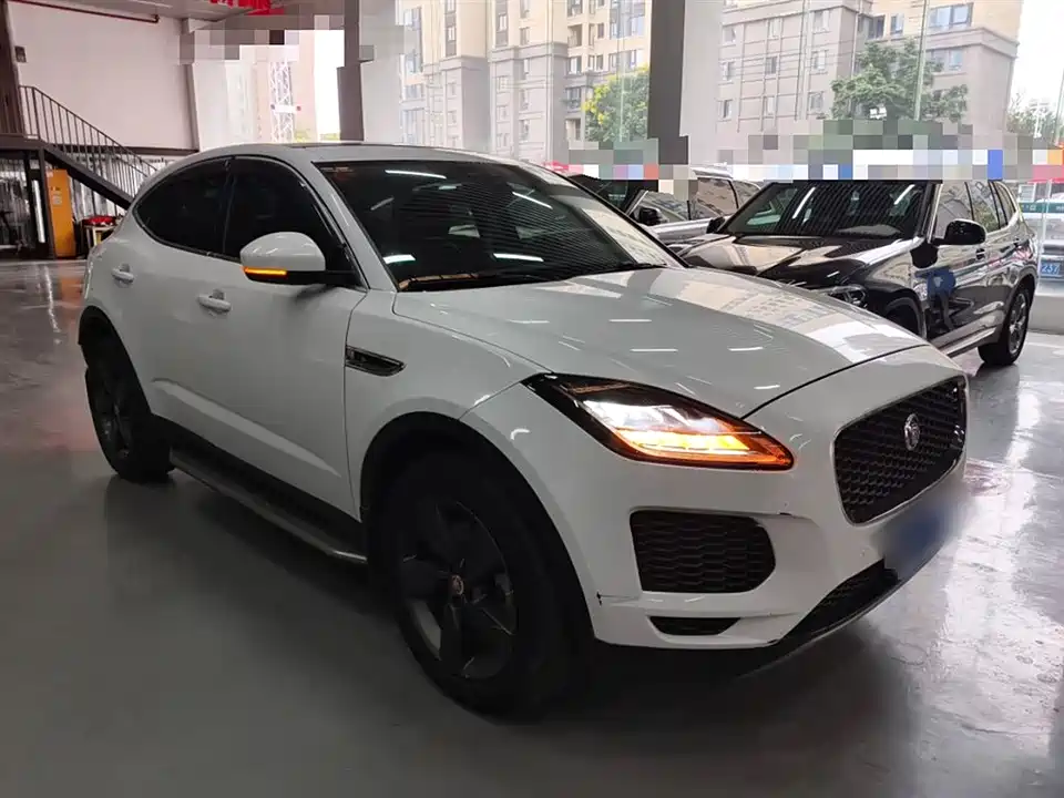 Jaguar E-PACE