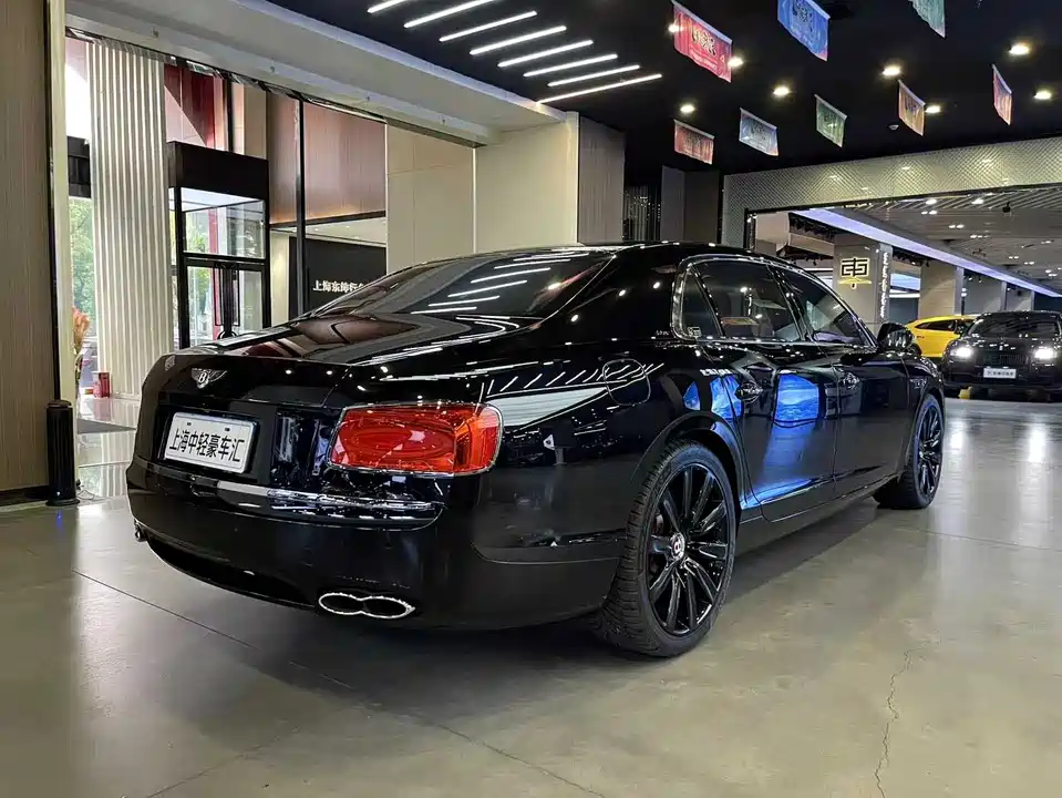 Bentley Flying