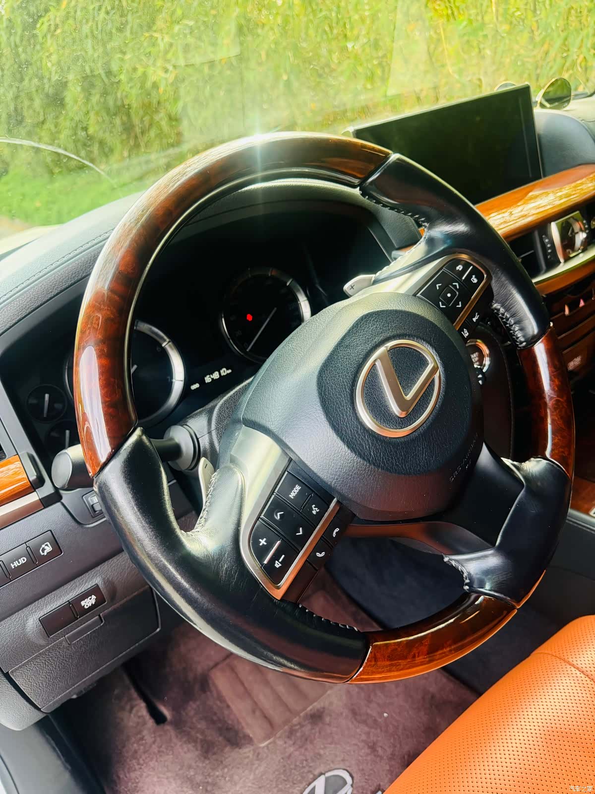 Lexus LX, 2016 9