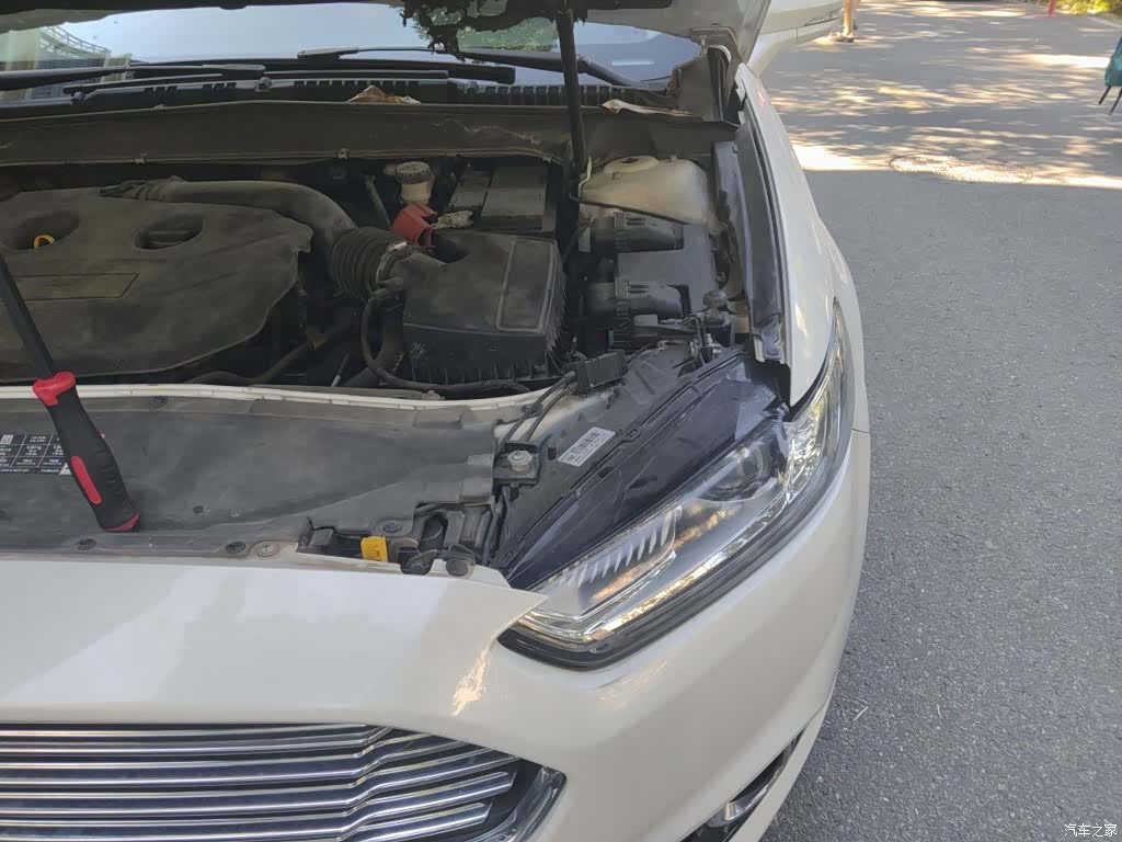 Ford Mondeo, 2015 23