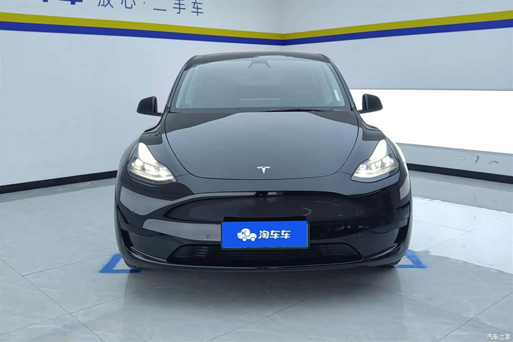 Tesla Model Y, 2022 2