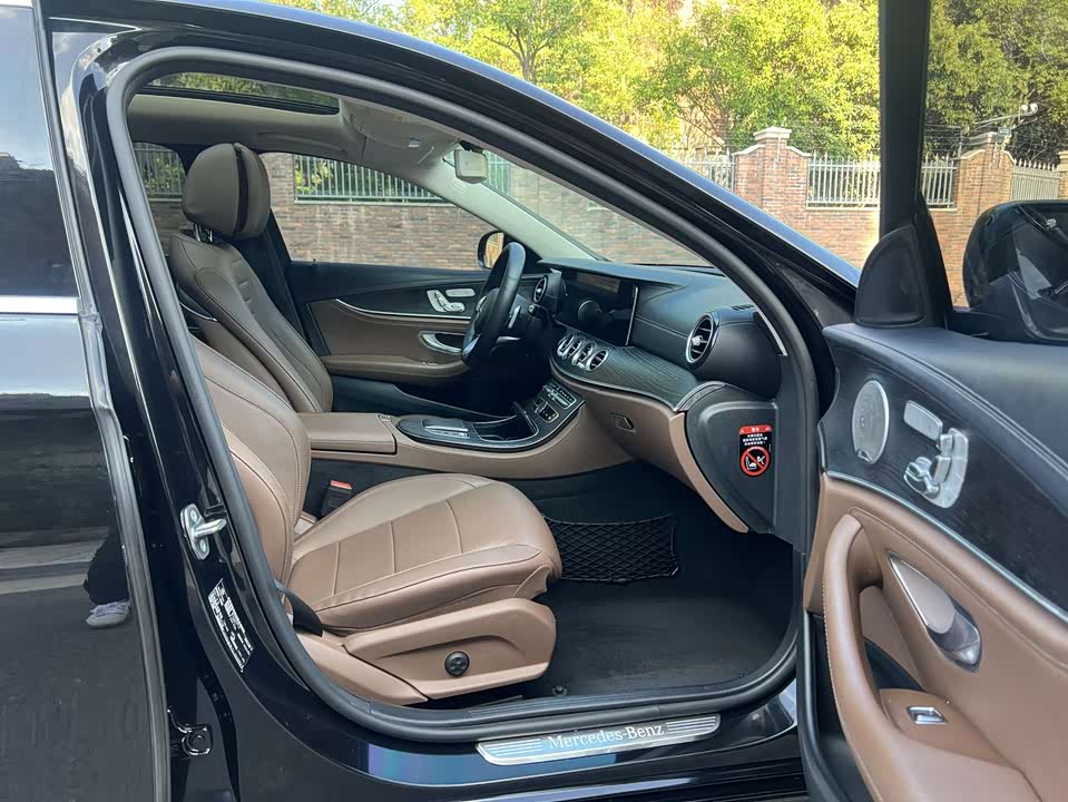 Mercedes-Benz E-class Mercedes-Benz E-class