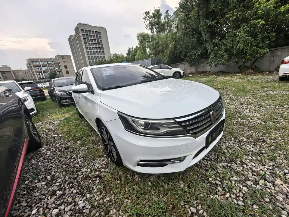 Roewe i6