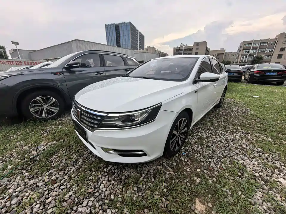 Roewe i6