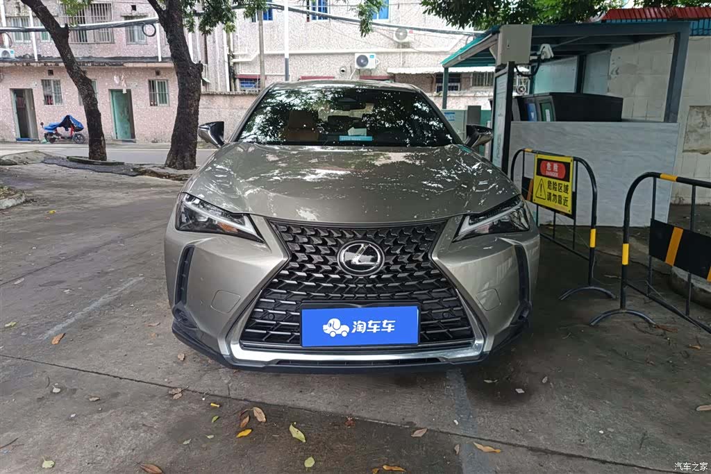 Lexus UX, 2024 2