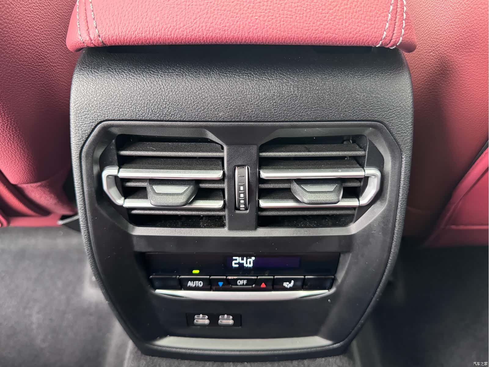 BMW 3 Series, 2025 16