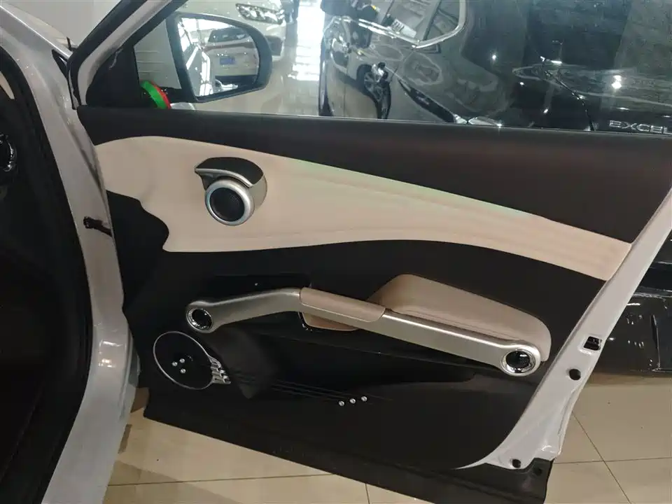 BYD Yuan PLUS BYD Yuan PLUS