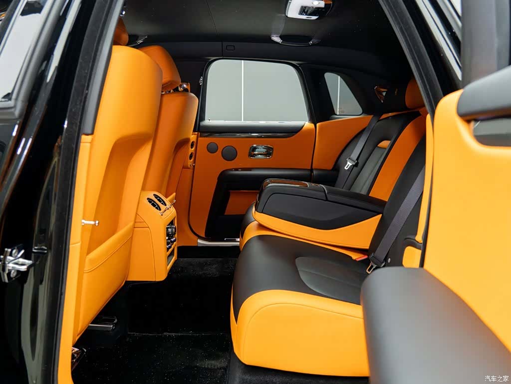 Rolls-Royce Ghost, 2022 14