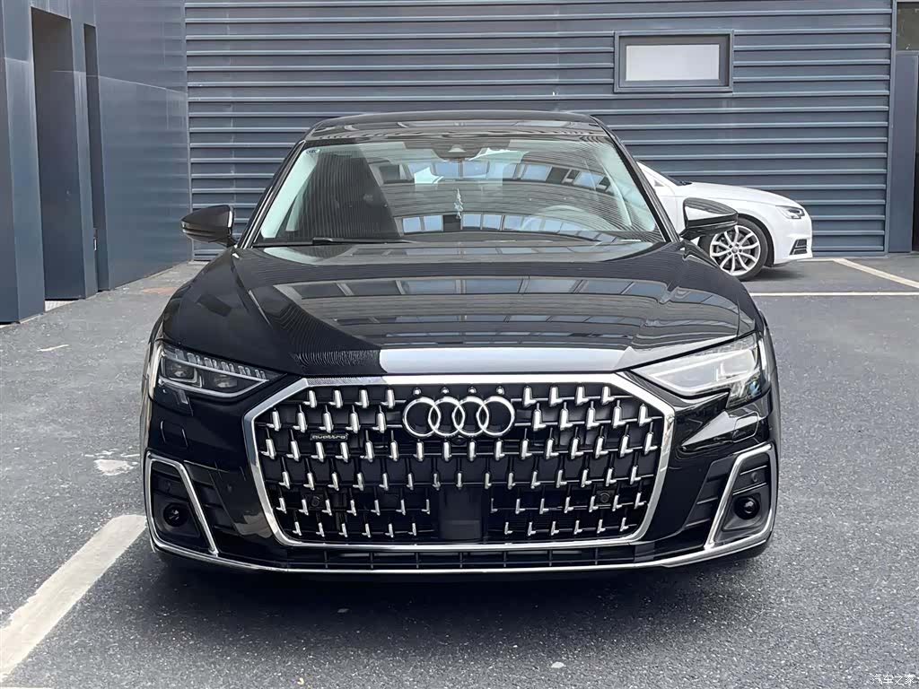 Audi A8L, 2025 2