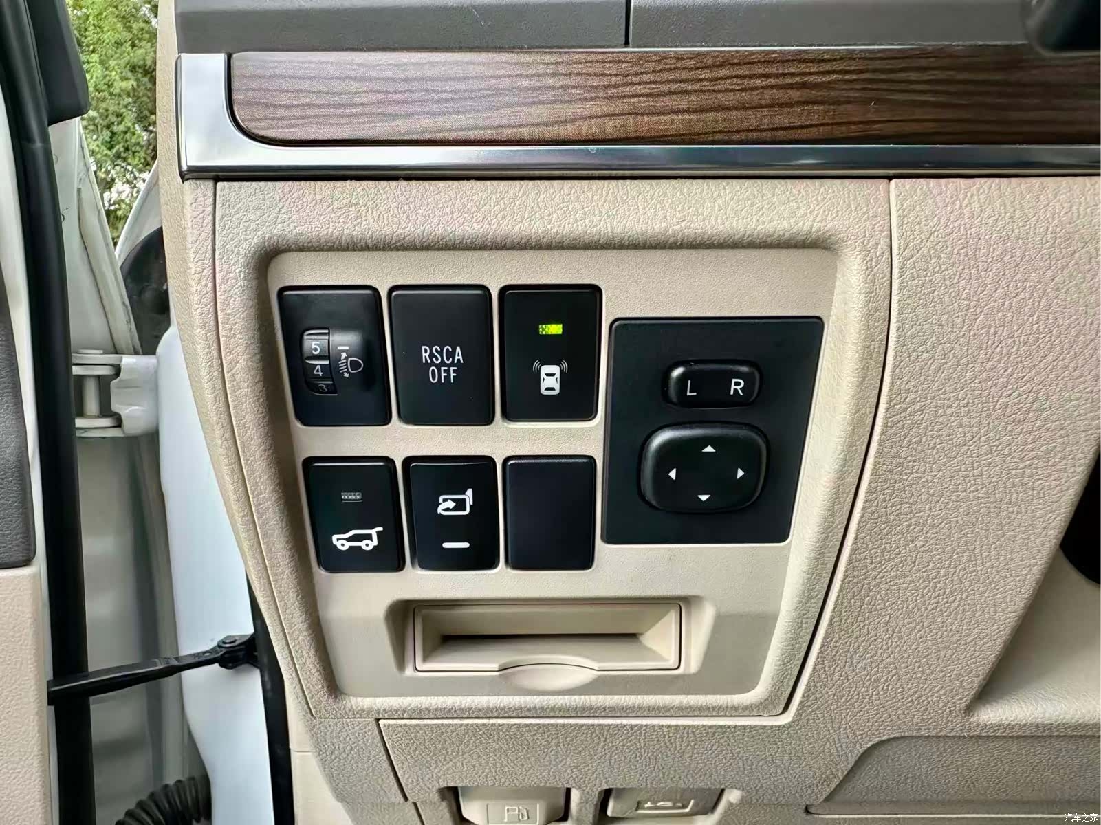 Toyota Land Cruiser, 2020 10