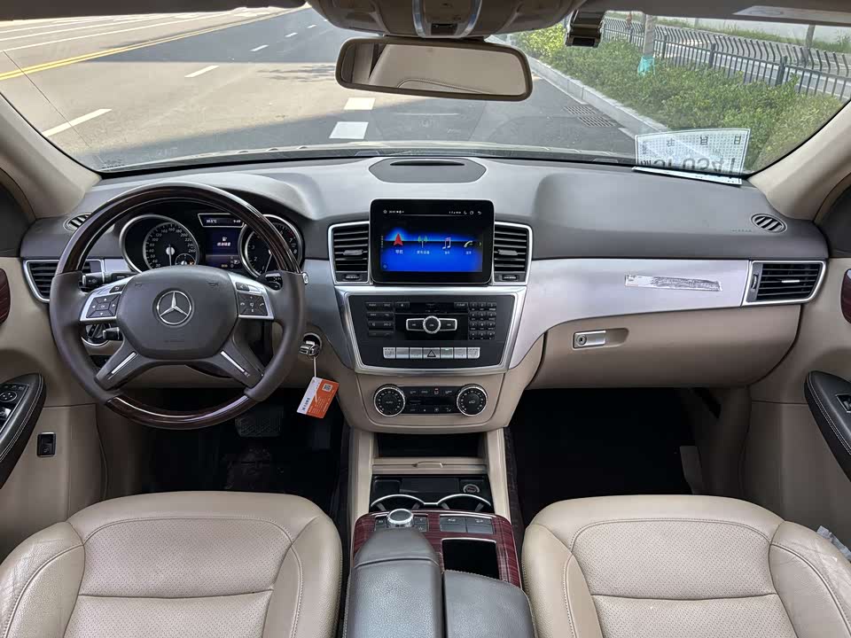 Mercedes-Benz M class