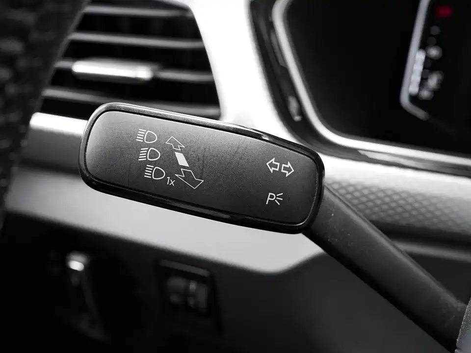 Volkswagen Exploring the shadow