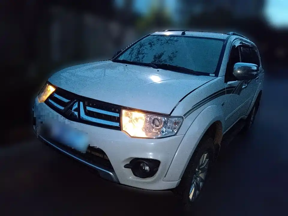 Mitsubishi Pajero Jinchang
