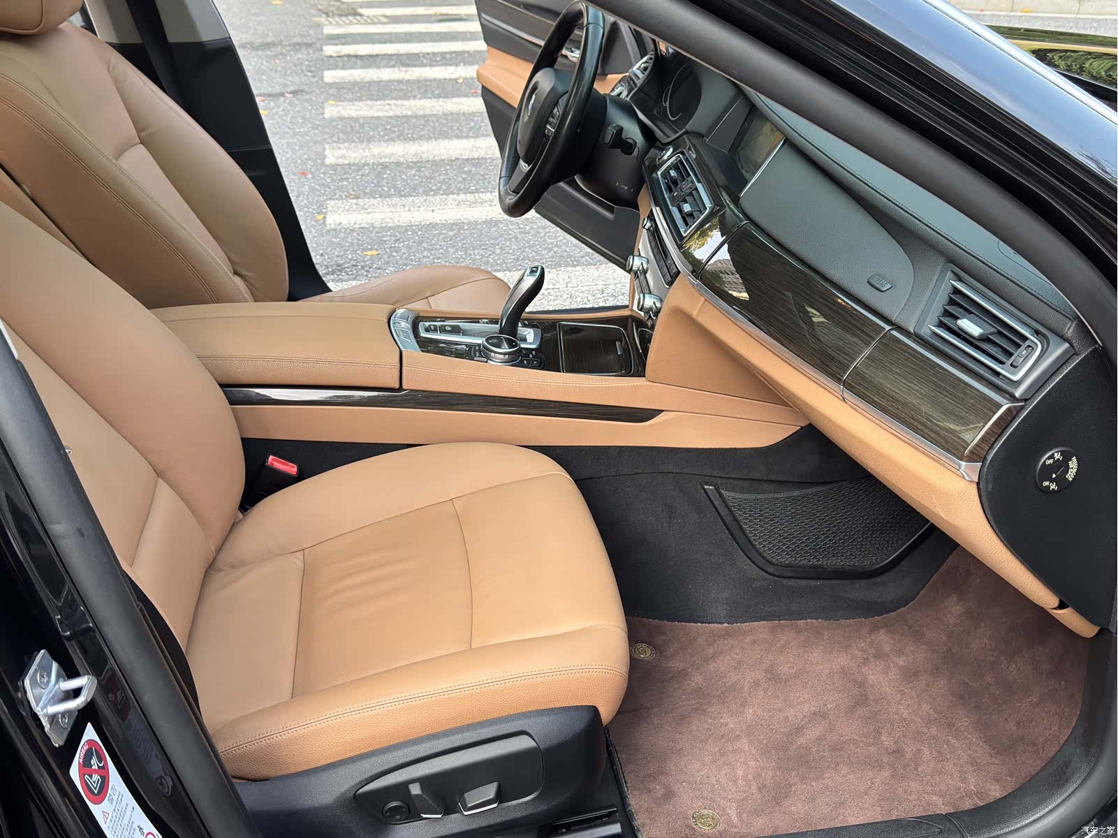 BMW 7 Series, 2014 10