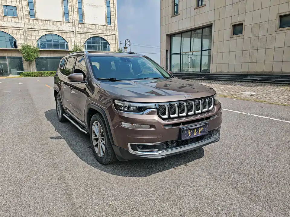 Jeep Grand Commander