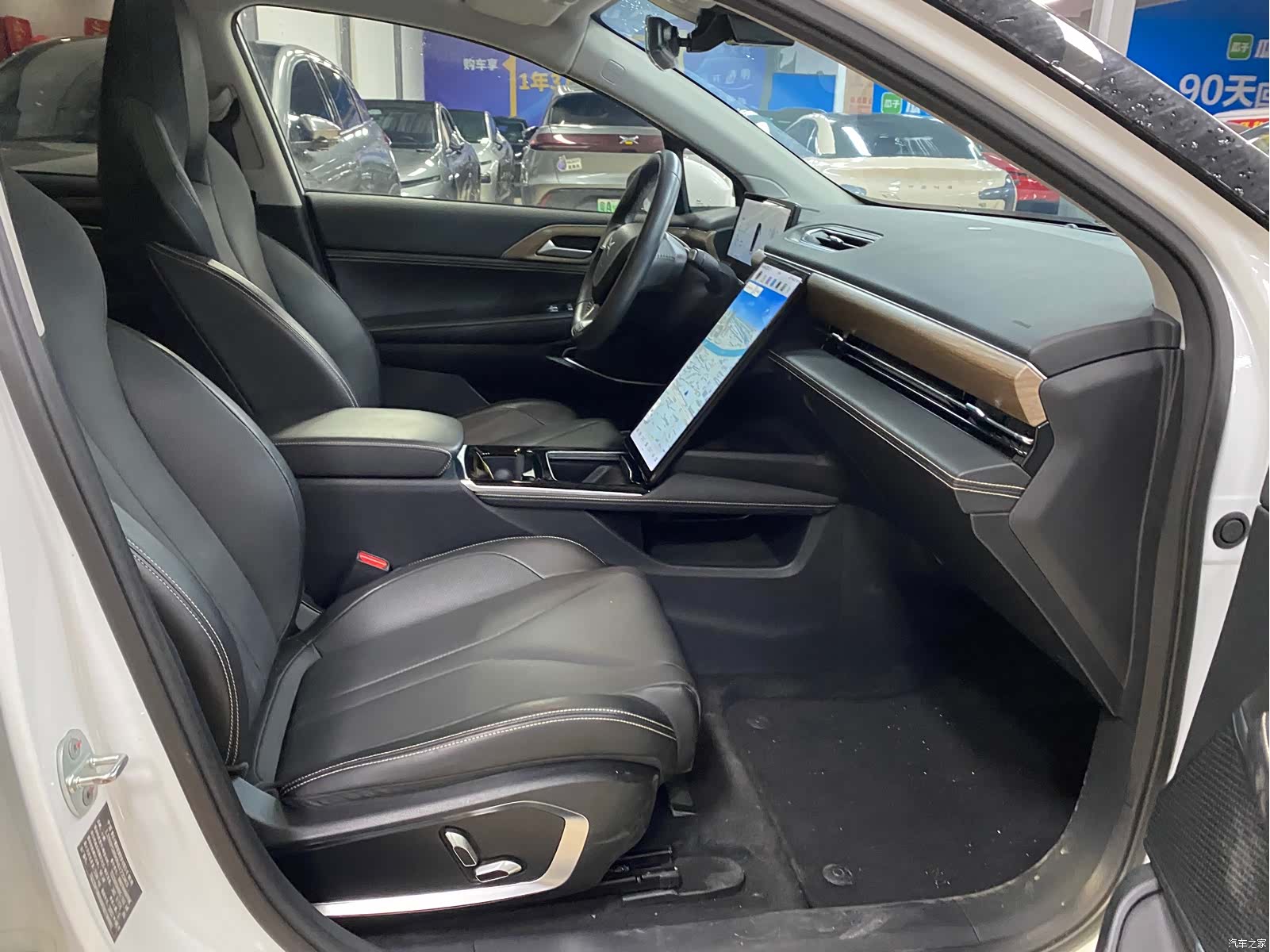 Xpeng P5, 2022 8