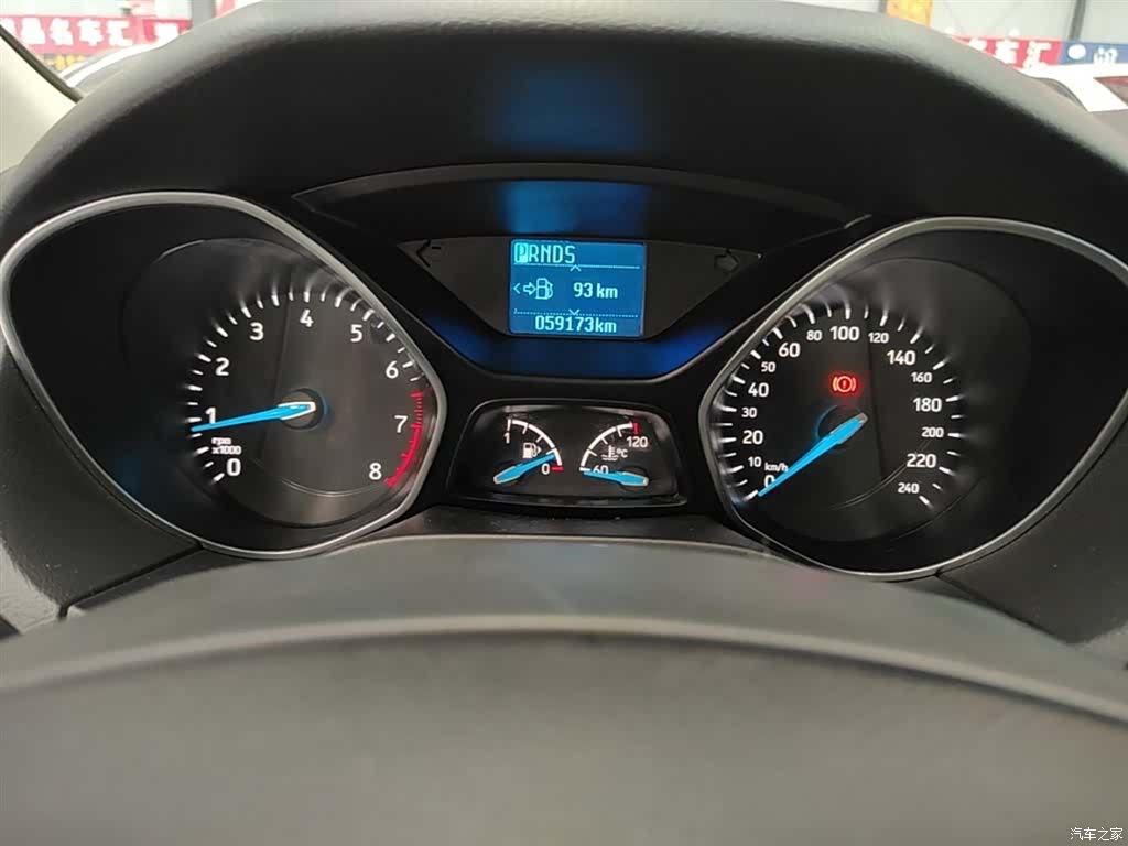 Ford Focus, 2019 12