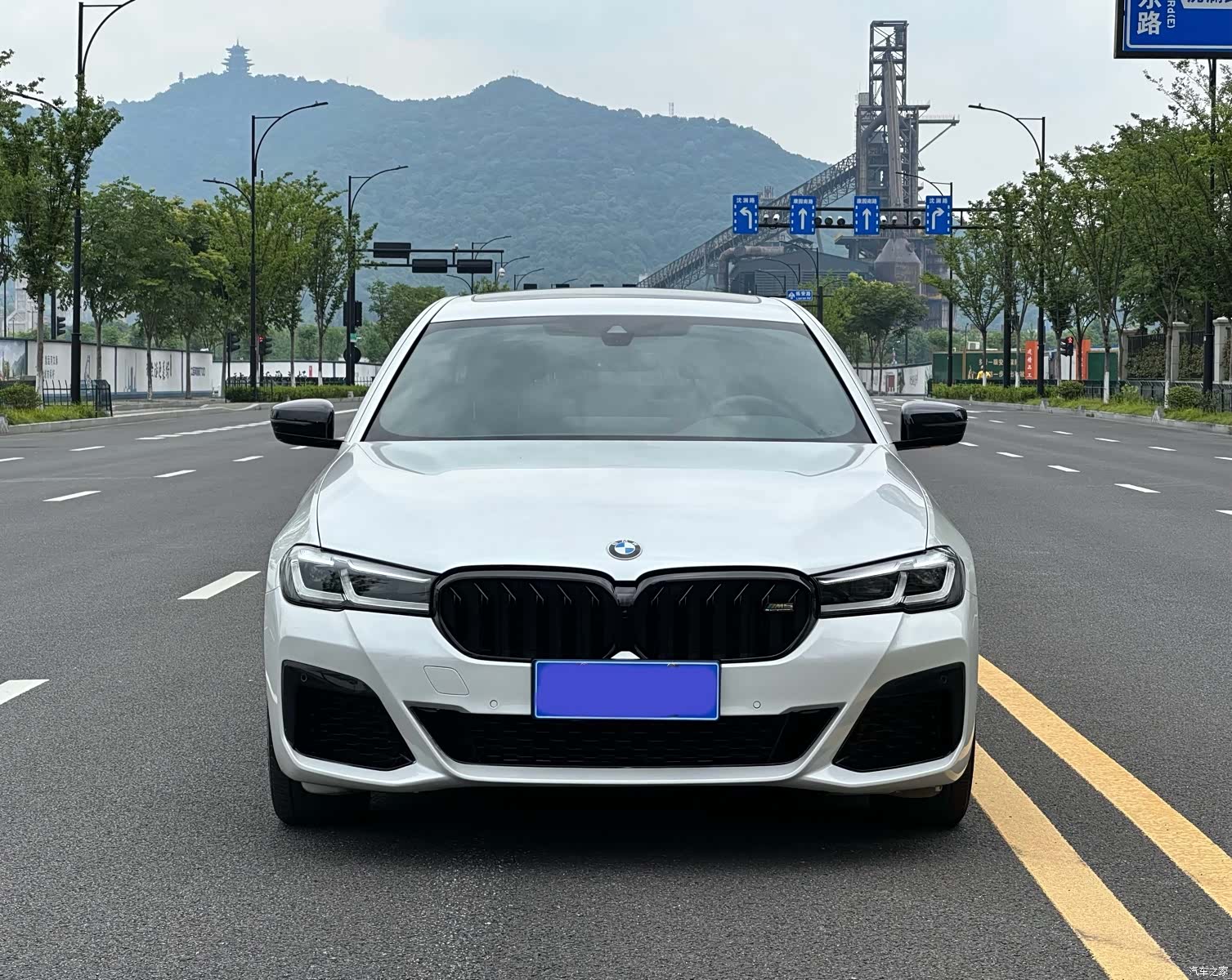 BMW 5 Series, 2022 2