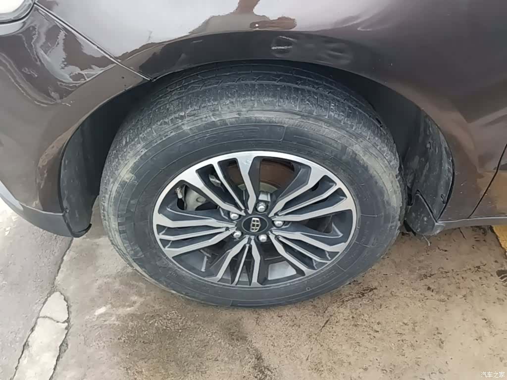 Geely X6, 2016 23
