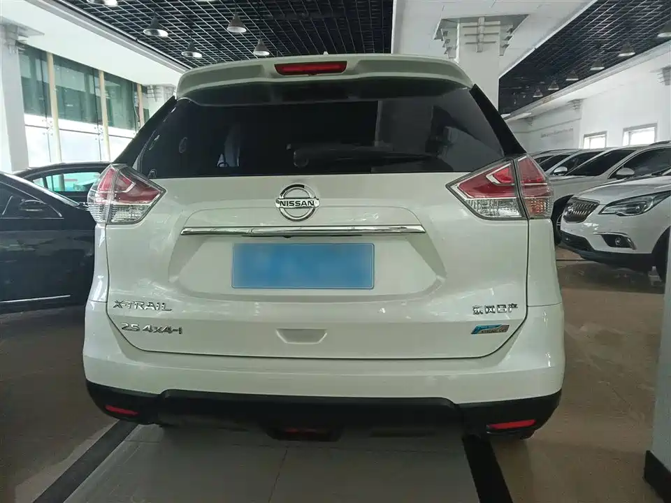 Nissan Qijun