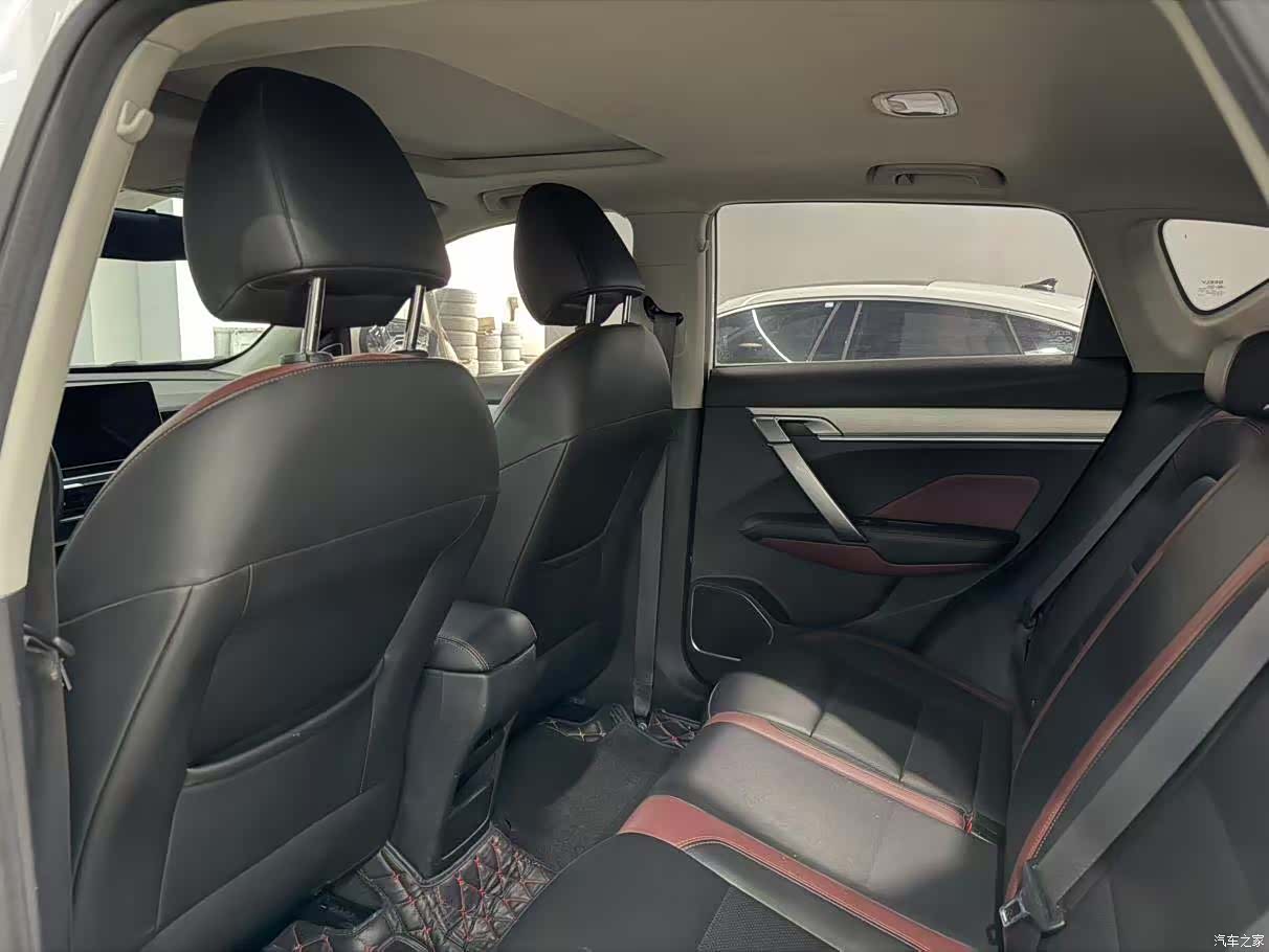 Geely Coolray, 2022 все фото