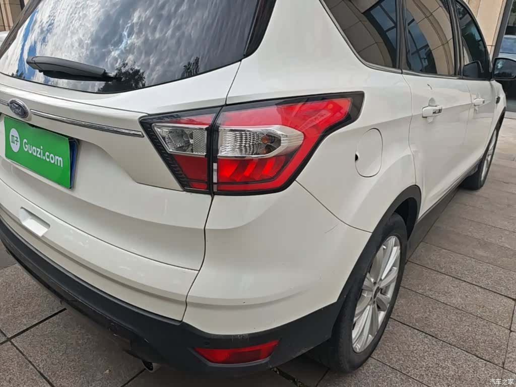 Ford Kuga, 2017 8