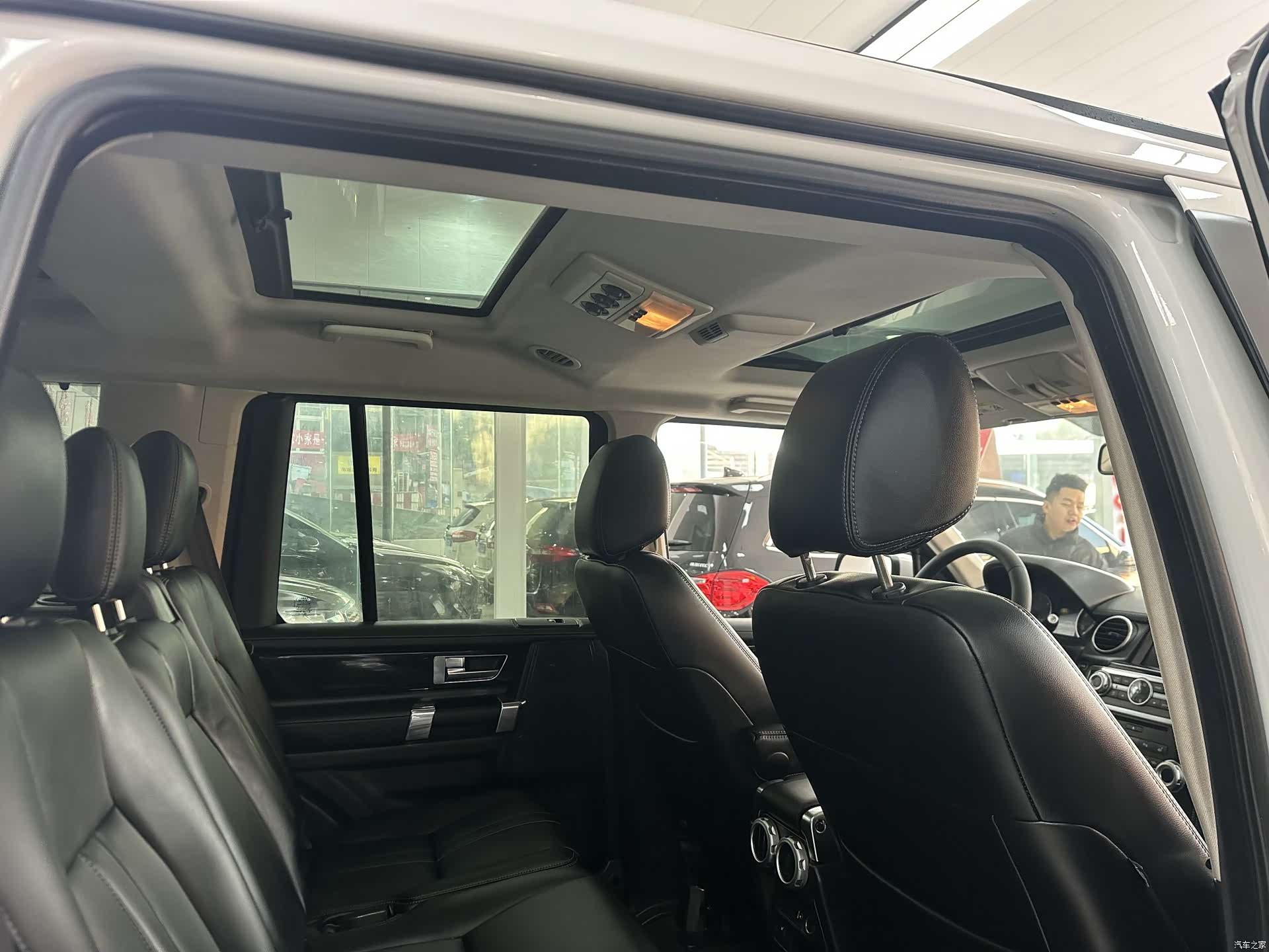 Land Rover Discovery, 2014 25