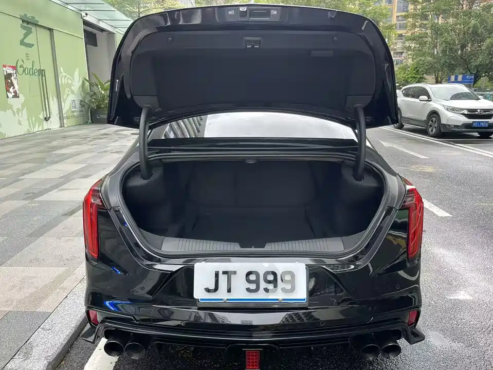 Cadillac CT4