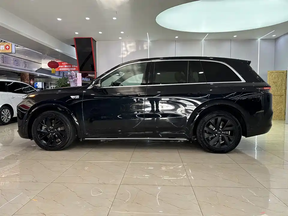 Li Auto Ideal L8