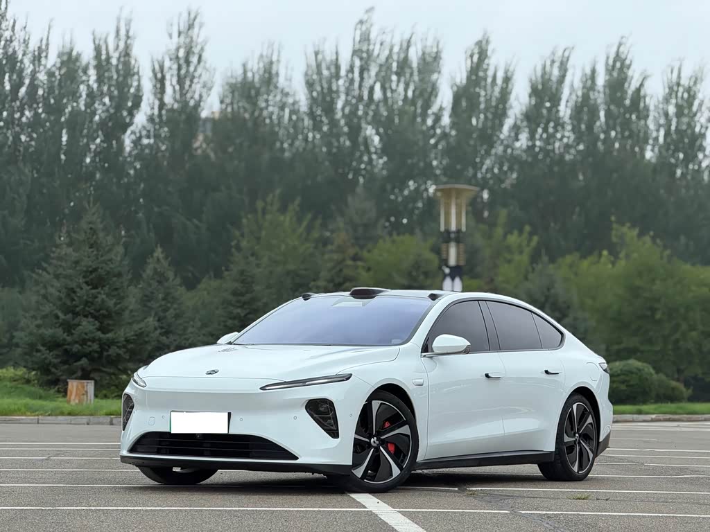 NIO ET7