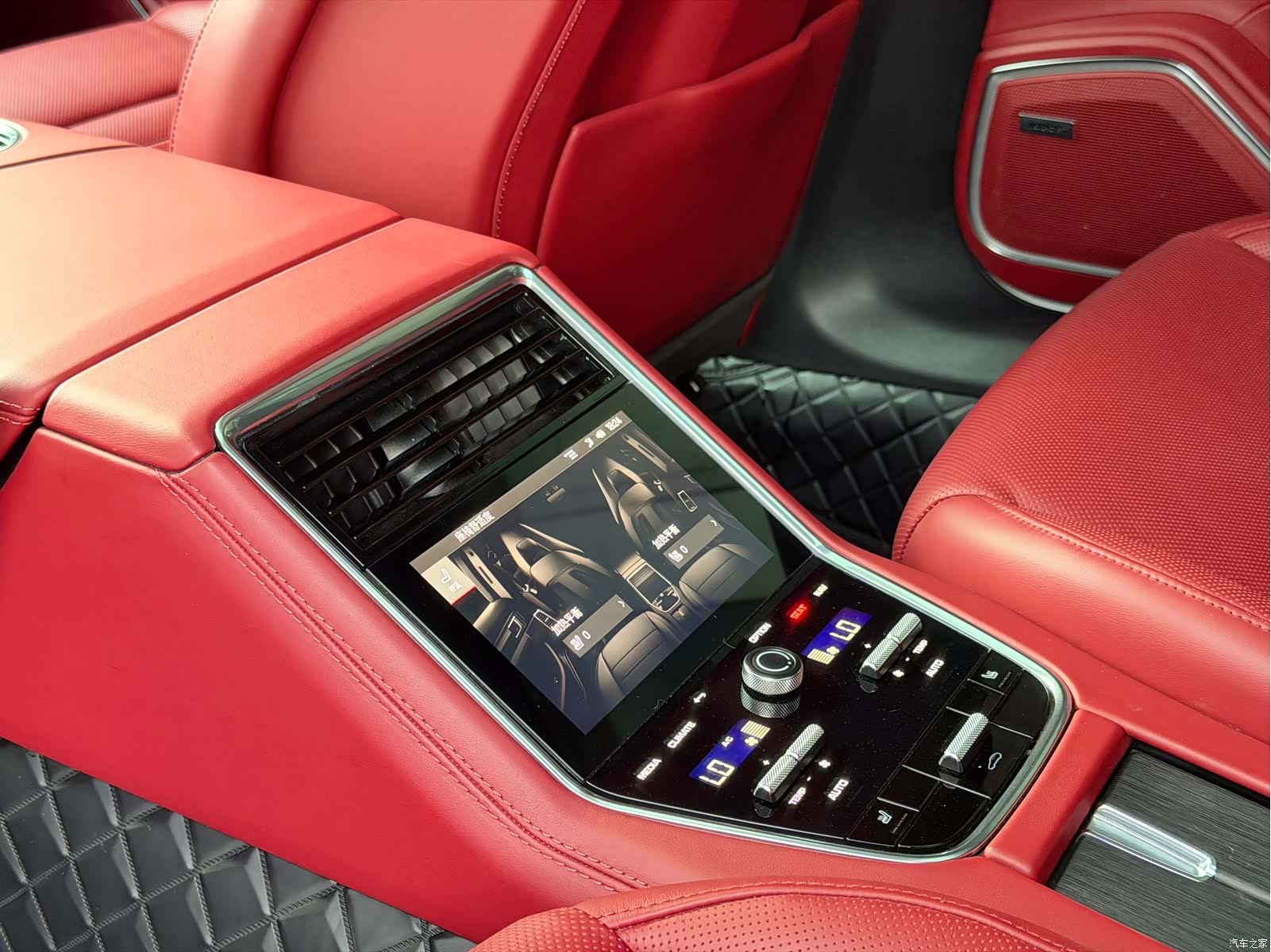 Porsche Panamera, 2023 14