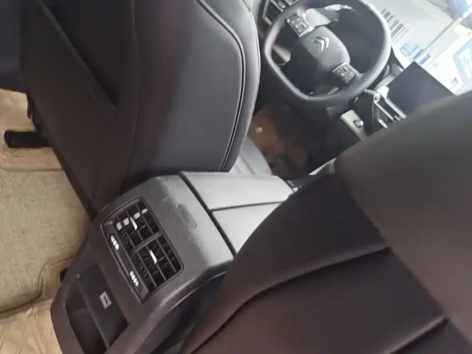 Citroen Versailles C5 X