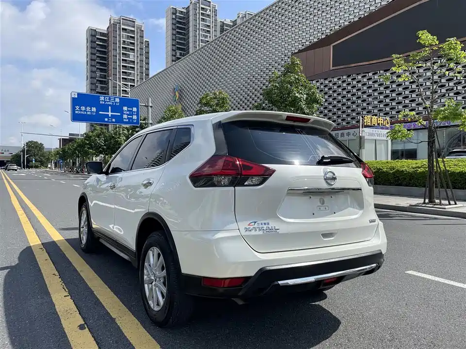Nissan Qijun
