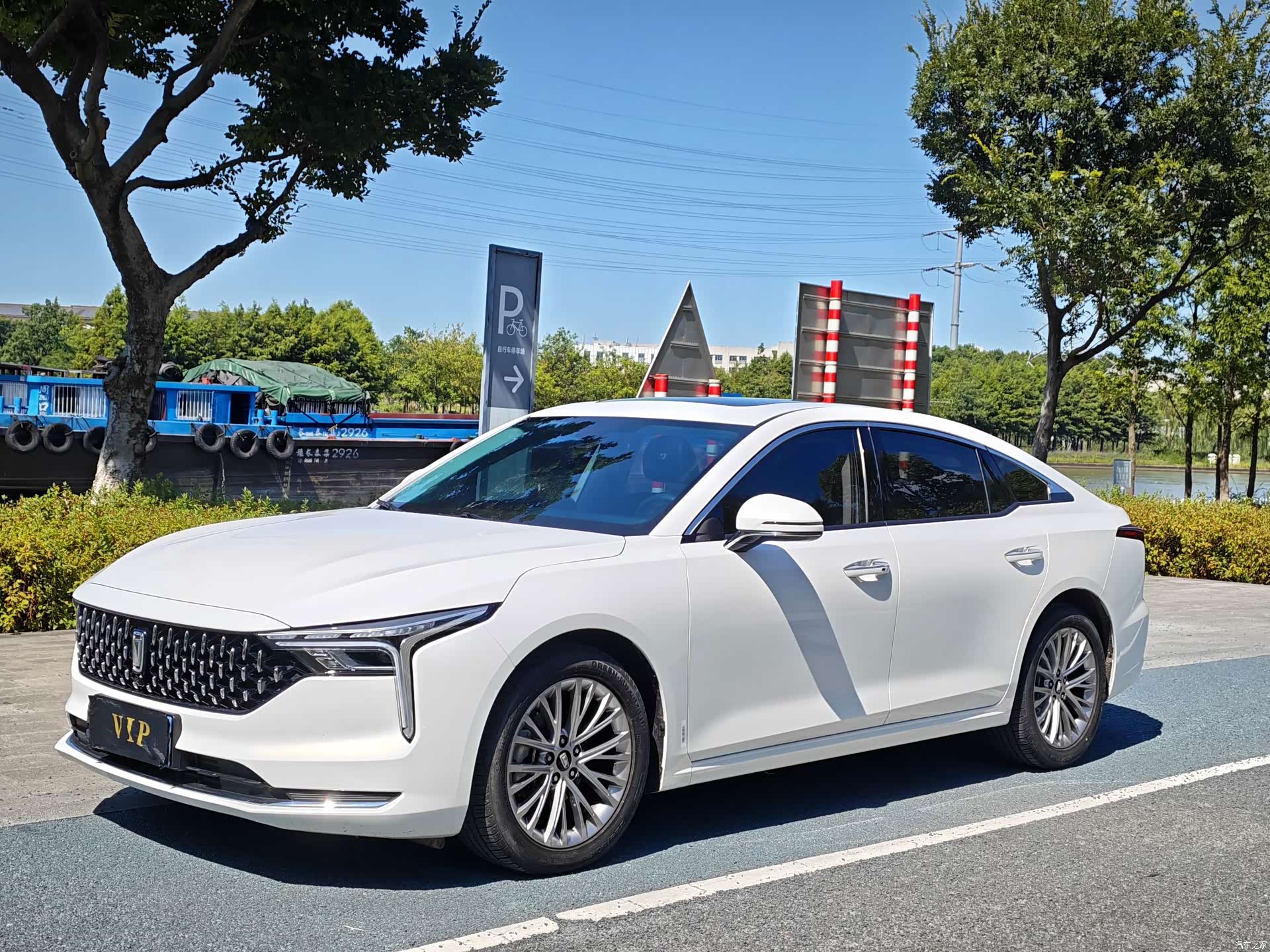Bestune B70, 2021 1