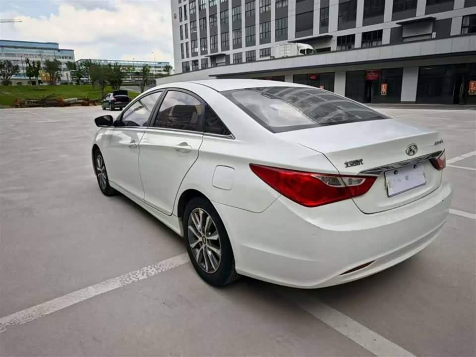Hyundai Sonata Hyundai Sonata