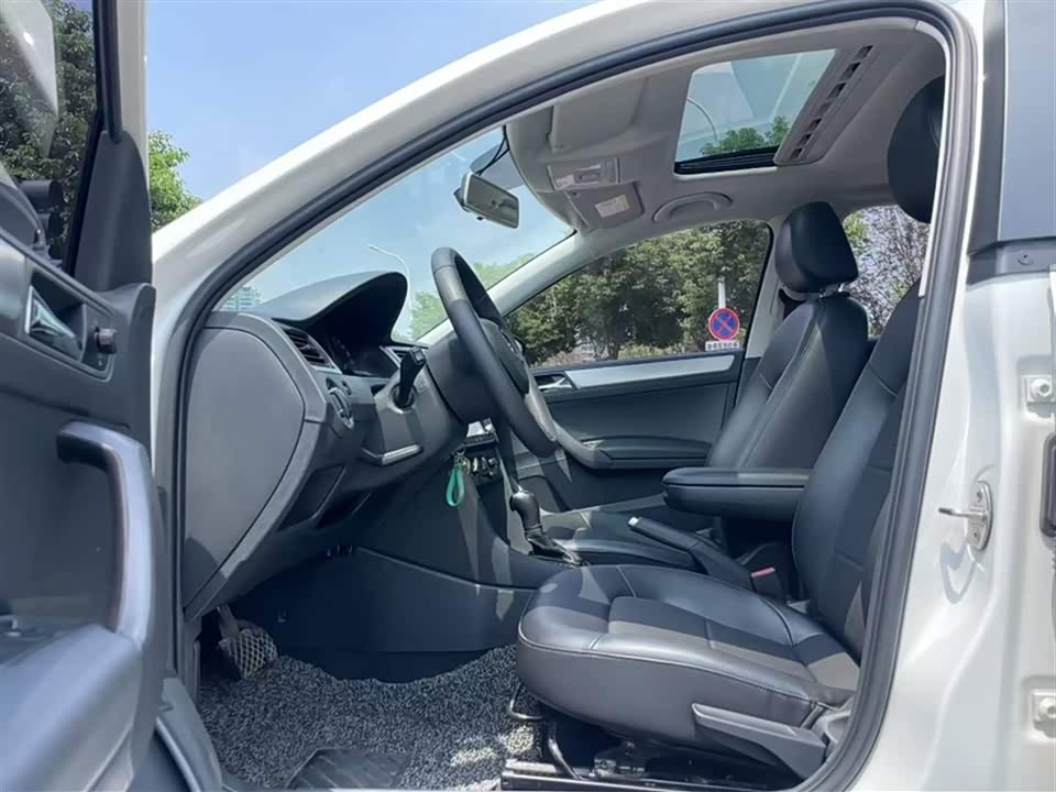 Skoda Xindong