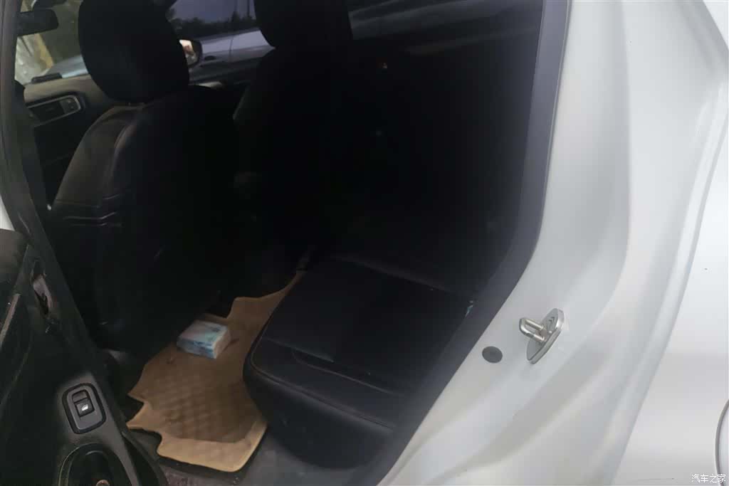 Citroen C3-XR, 2016 11