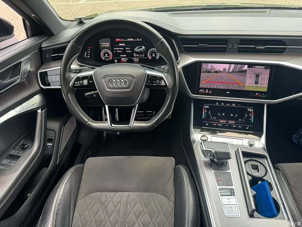 Audi A6L, 2022 все фото