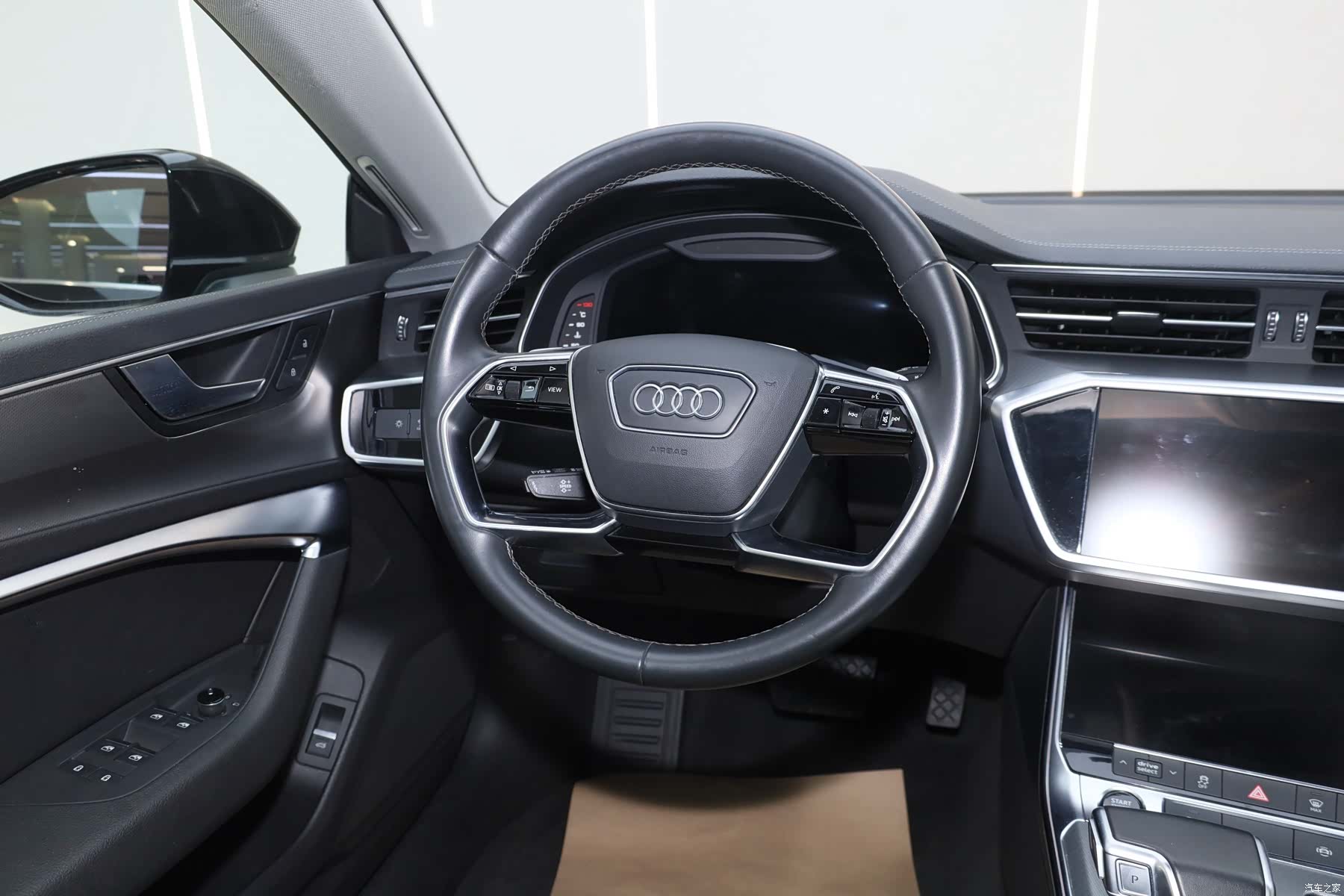 Audi A7L, 2024 23