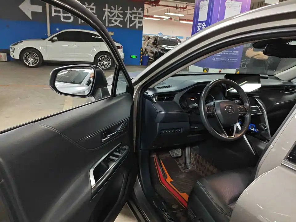 Toyota Ling Fang HARRIER