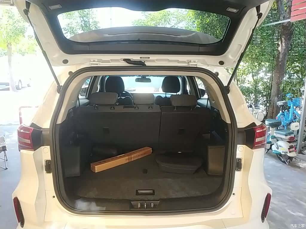 Jetour X70, 2020 19