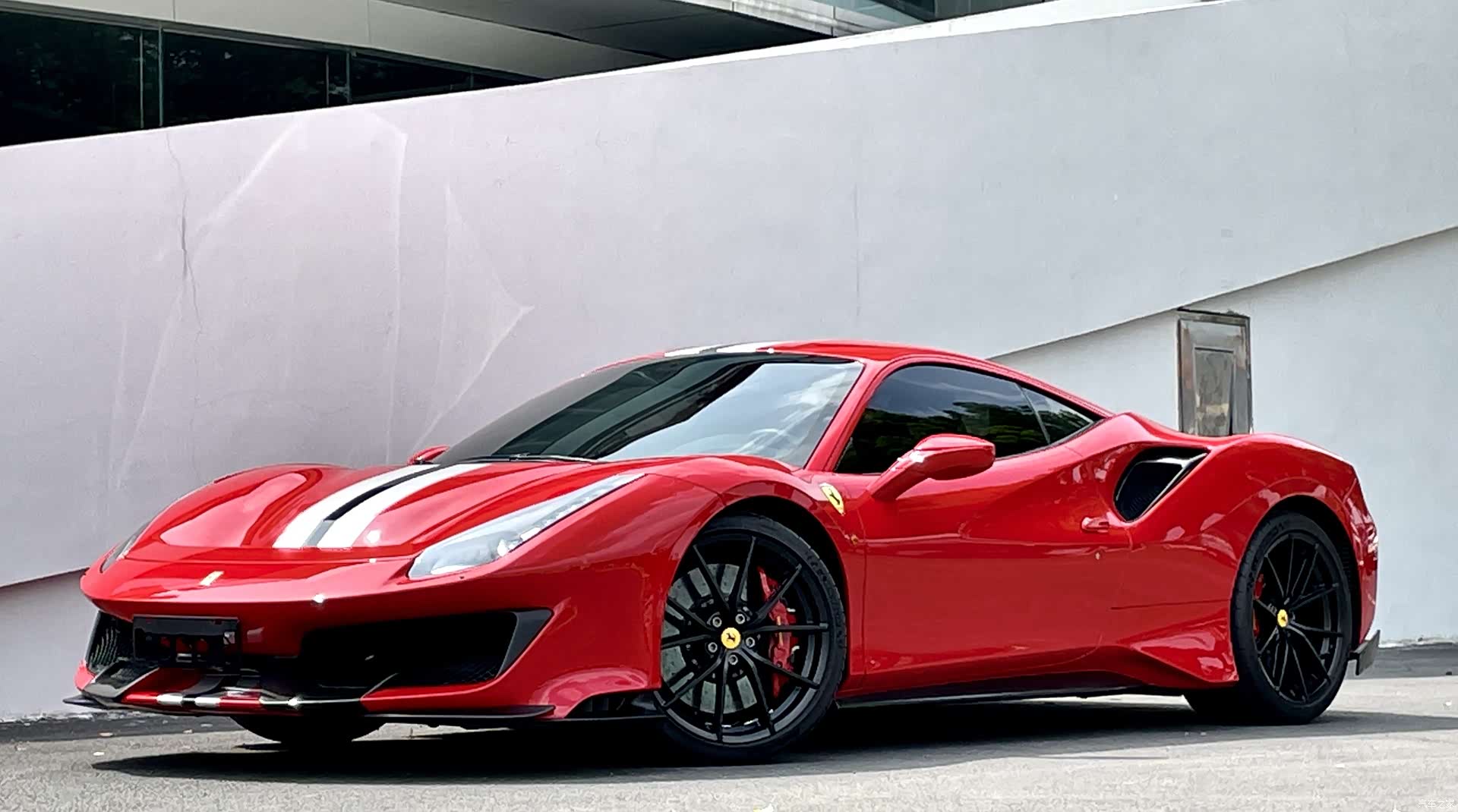 Ferrari 488, 2019 1