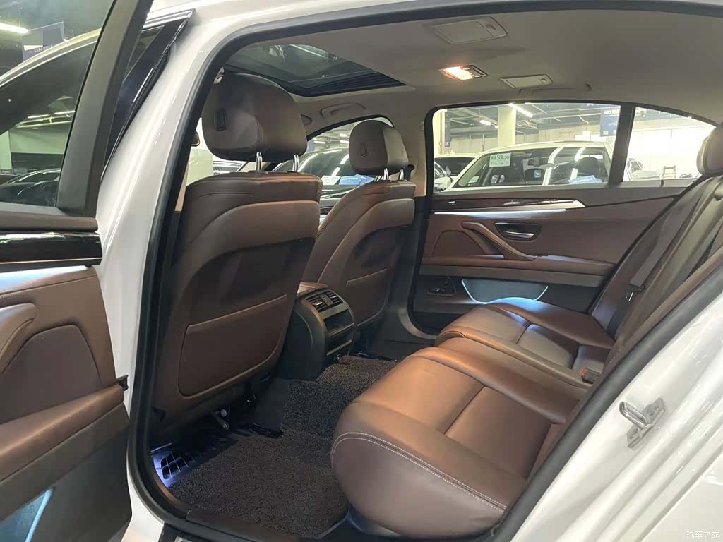 BMW 5 Series, 2017 все фото