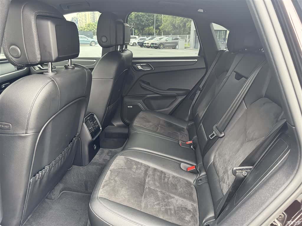 Porsche Macan, 2020 8