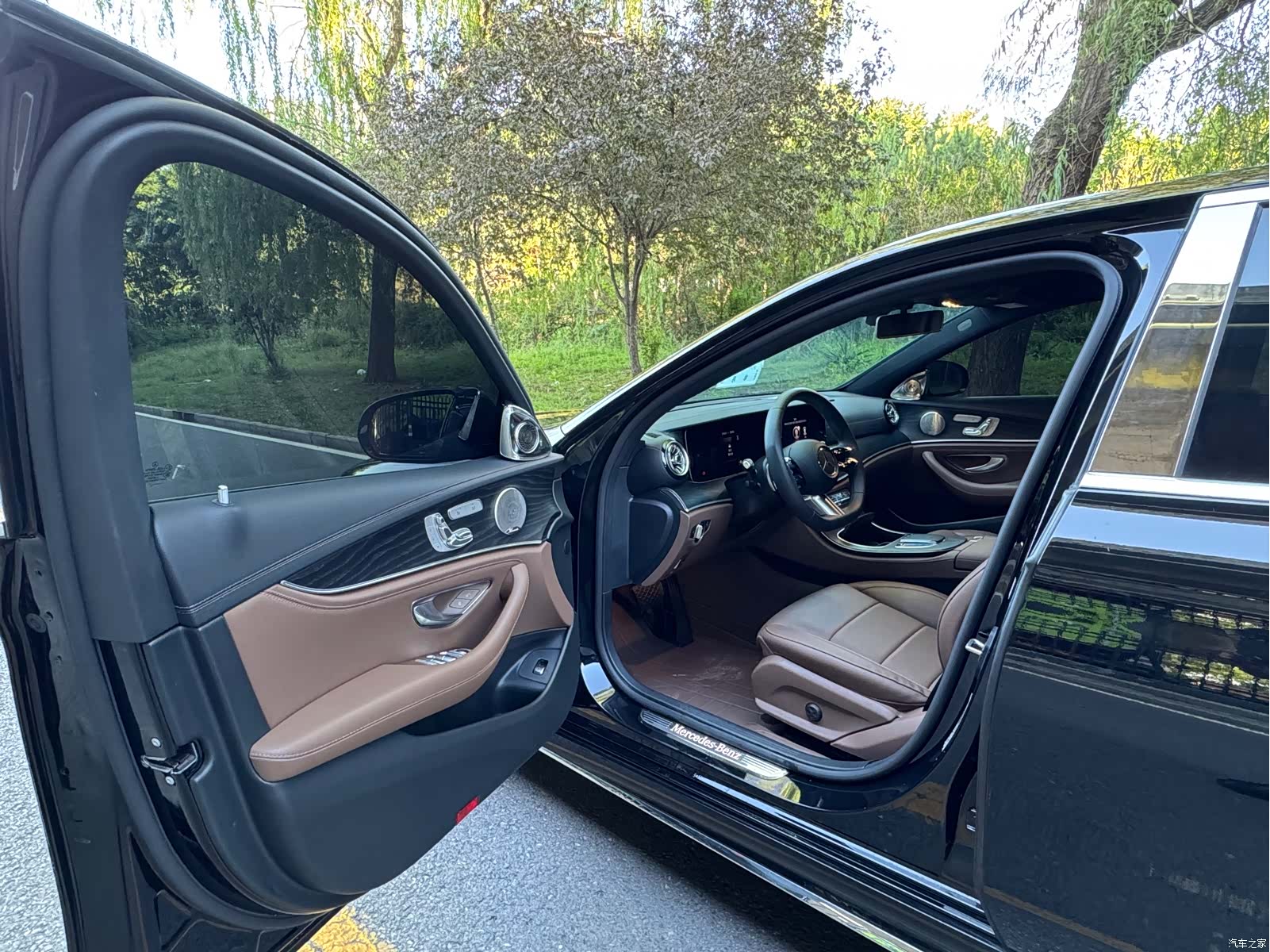 Mercedes-Benz E-Class, 2023 10