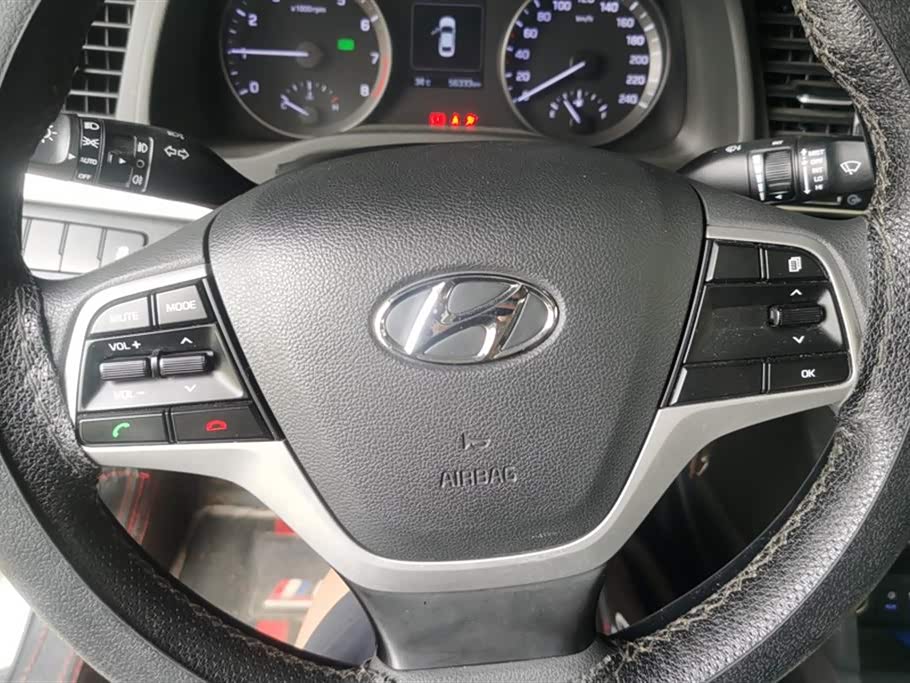 Hyundai Lead