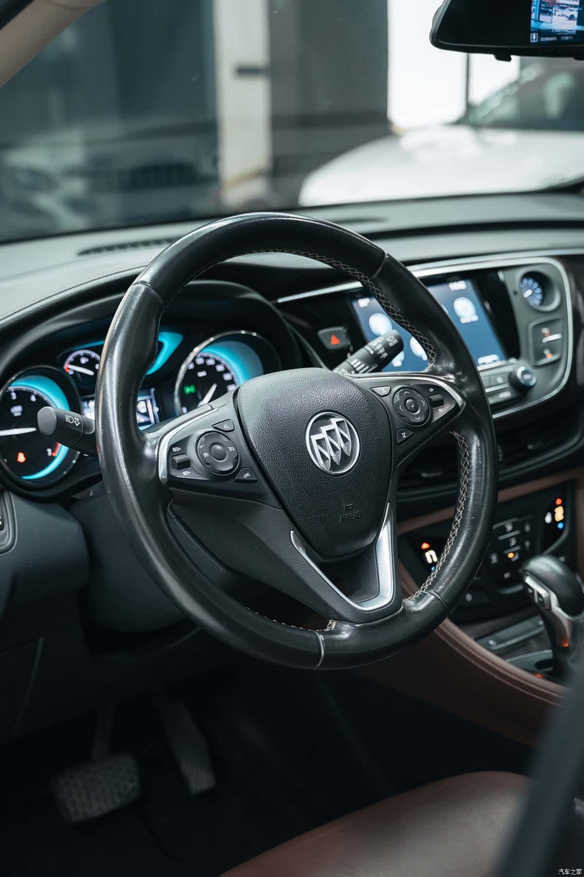 Buick Envision Plus, 2017 14