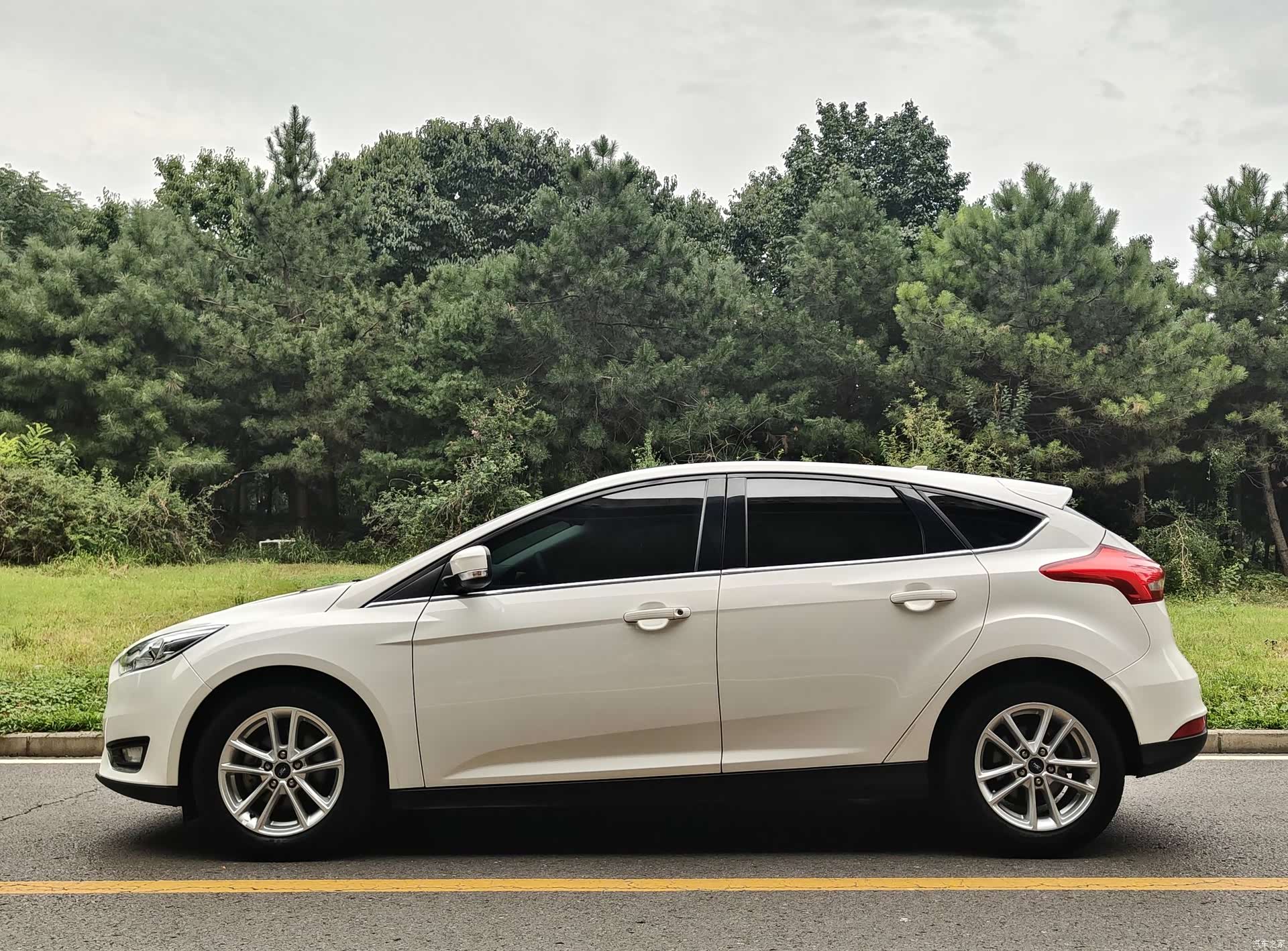 Ford Focus, 2018 все фото