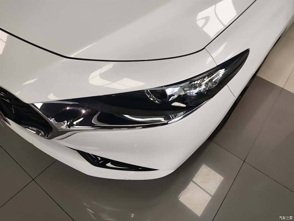 Mazda Mazda3, 2023 24